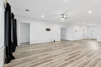 31514 Avebury Lake Ln in Fulshear, TX - Foto de edificio - Building Photo