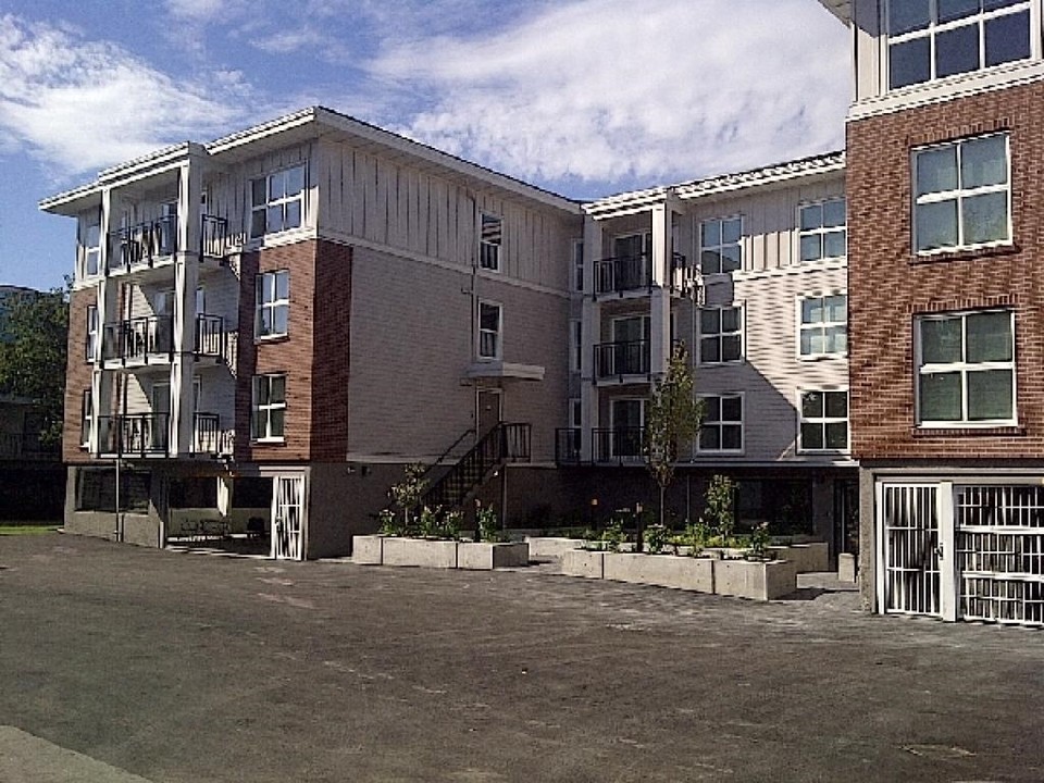 The Quinnox Apartments in Richmond, BC - Building Photo