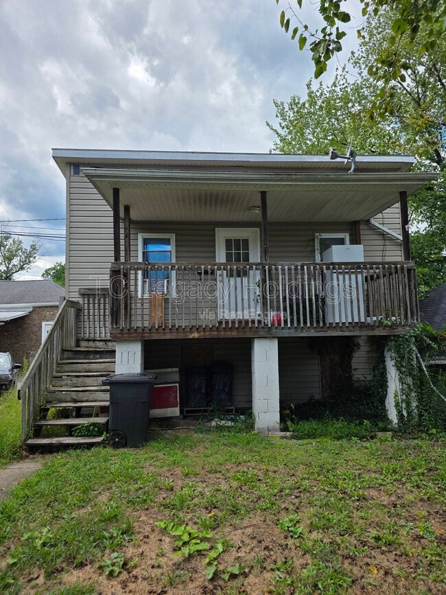 property at 419 Walnut Ave