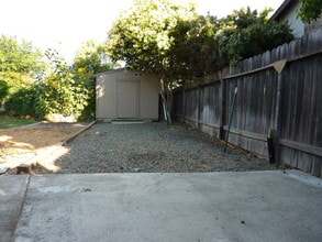7541 Bierston St in Citrus Heights, CA - Building Photo - Building Photo