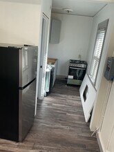 1826 E 8th St, Unit A in Duluth, MN - Foto de edificio - Building Photo