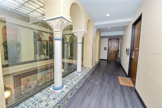405 Central Ave S in St. Petersburg, FL - Building Photo - Building Photo