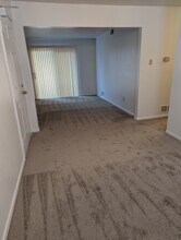 8045 Pippin Rd, Unit C3 in Groesbeck, OH - Building Photo - Building Photo