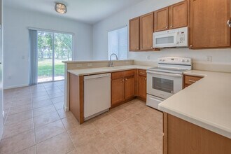 139 2 Pine Dr in West Palm Beach, FL - Building Photo - Building Photo