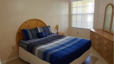 124 SW Peacock Blvd in Port St. Lucie, FL - Building Photo - Building Photo