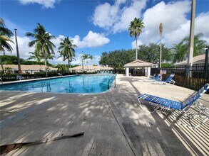 11290 SW 21st St in Miramar, FL - Building Photo - Building Photo