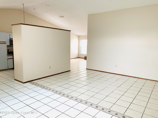 1524 Clover Cir in Melbourne, FL - Building Photo - Building Photo