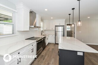 704 Marswen Dr in Nashville, TN - Foto de edificio - Building Photo