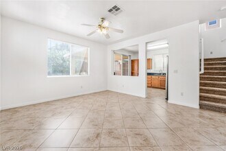 10647 Solar Hawk Ave in Las Vegas, NV - Building Photo - Building Photo