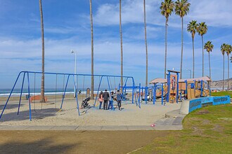 2352 Torrey Pines Rd, Unit 2352 Torrey Pines unit 5 in La Jolla, CA - Building Photo - Building Photo