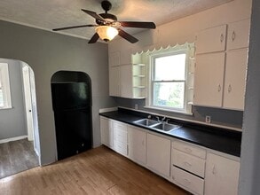 2203 N Atlantic Ave in Peoria, IL - Building Photo - Building Photo