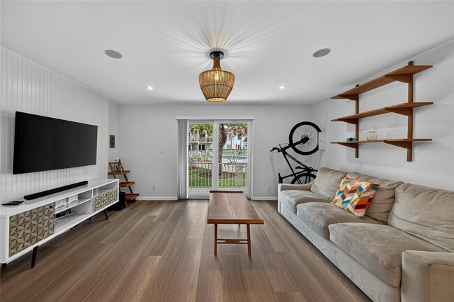 property at 700 SE 2nd Ave