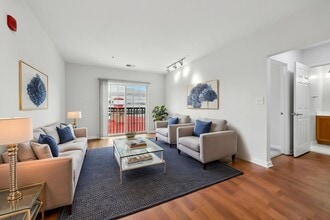 Rollins Ridge in Rockville, MD - Foto de edificio - Building Photo