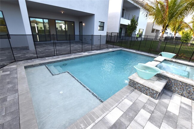 17064 Teton River Rd in Boca Raton, FL - Building Photo - Building Photo