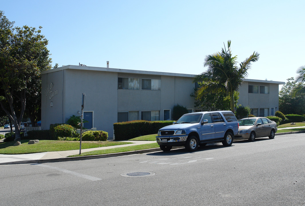 Villa Dora in Ventura, CA - Building Photo