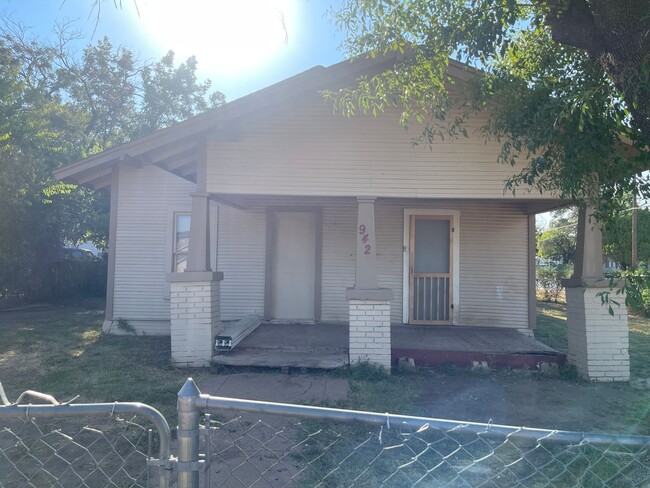 942 Orange St in Abilene, TX - Building Photo - Building Photo