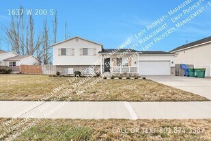 1637 W 200 S St in Lehi, UT - Building Photo