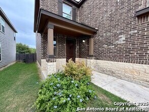 1015 Gruma in San Antonio, TX - Building Photo - Building Photo