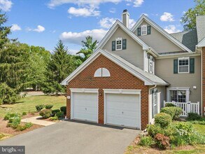 614 Bollen Ct in Pennington, NJ - Building Photo - Building Photo