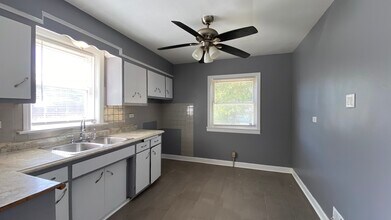 10628 S Green St in Chicago, IL - Building Photo - Building Photo