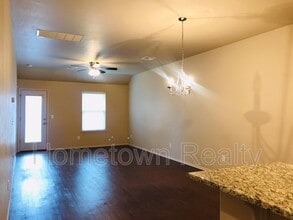 11204 NW 114th St in Yukon, OK - Building Photo - Building Photo