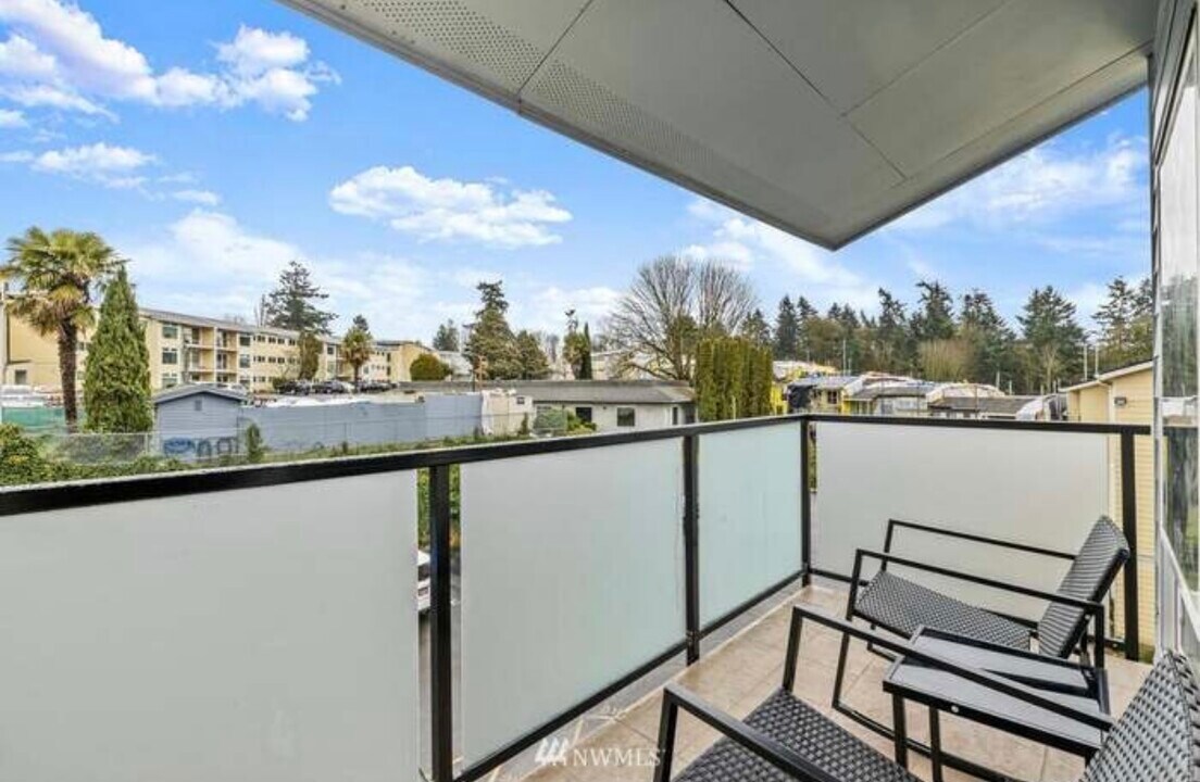 15138 65th Ave S, Unit 119 in Tukwila, WA - Foto de edificio