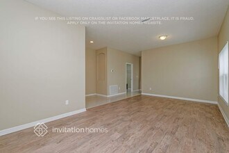 7610 Wood Violet Dr in Gibsonton, FL - Building Photo - Building Photo