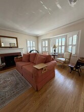 1127 N California St in Burbank, CA - Building Photo - Building Photo