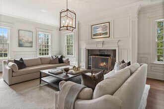 4 Cherry Blossom Ln in Greenwich, CT - Building Photo - Building Photo