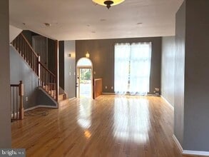 19029 Gallop Dr in Germantown, MD - Building Photo - Building Photo