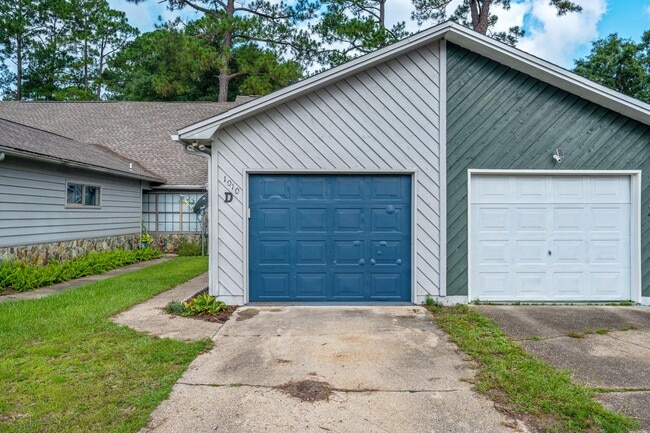 property at 1010 Pineview Blvd