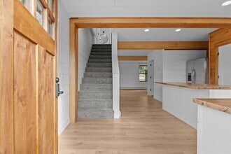 109 School St in Enosburg Falls, VT - Building Photo - Building Photo