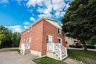 862 Falcon Dr in Depew, NY - Building Photo