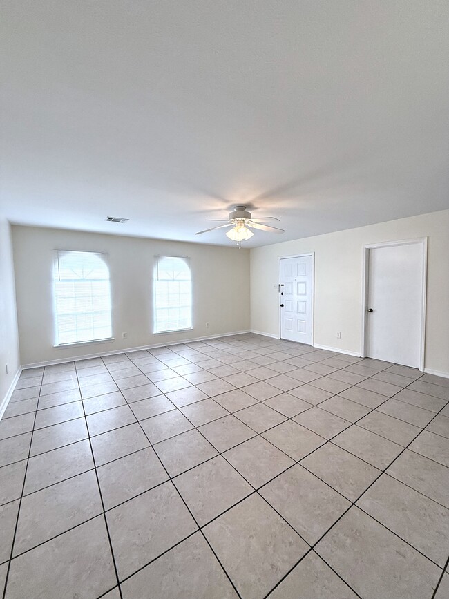 1114 Williams Blvd, Unit 1114 in Kenner, LA - Building Photo - Building Photo