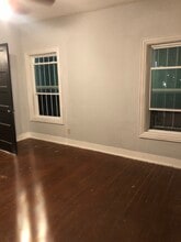 450 Bryan Ave in Fort Worth, TX - Building Photo - Building Photo