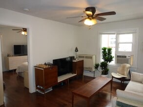1533 Maltman Ave, Unit 1533 in Los Angeles, CA - Building Photo - Building Photo