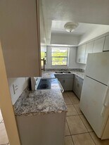 6101 Garfield St, Unit 5 in Hollywood, FL - Building Photo