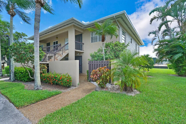 property at 5590 Via Delray Blvd