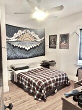 24 Brantford Pl, Unit 1 in Buffalo, NY - Building Photo - Building Photo