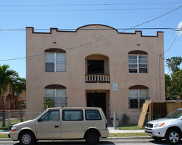 1450 SW 3rd St Apartments