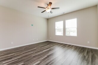 650 Wendell Falls Pkwy in Wendell, NC - Building Photo - Building Photo