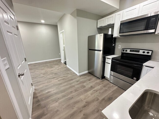 2300 Whittier Ave in Baltimore, MD - Building Photo - Building Photo