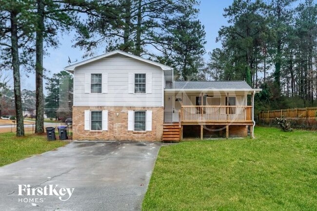 property at 1853 Vly Vw Rd