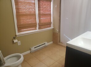 2406 Lasalle Dr in Reading, PA - Building Photo - Building Photo