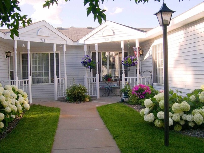 Cottages of Vadnais Heights