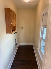330 Hollister St in Stratford, CT - Building Photo - Building Photo