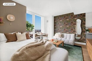 180 Ashland Pl in Brooklyn, NY - Building Photo