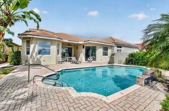 7879 Monarch Ct in Delray Beach, FL - Foto de edificio - Building Photo