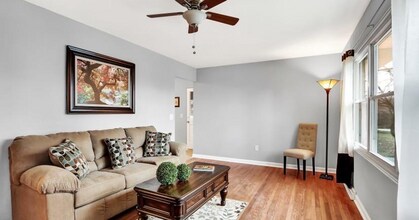 561 S Findlay St in East York, PA - Building Photo - Building Photo