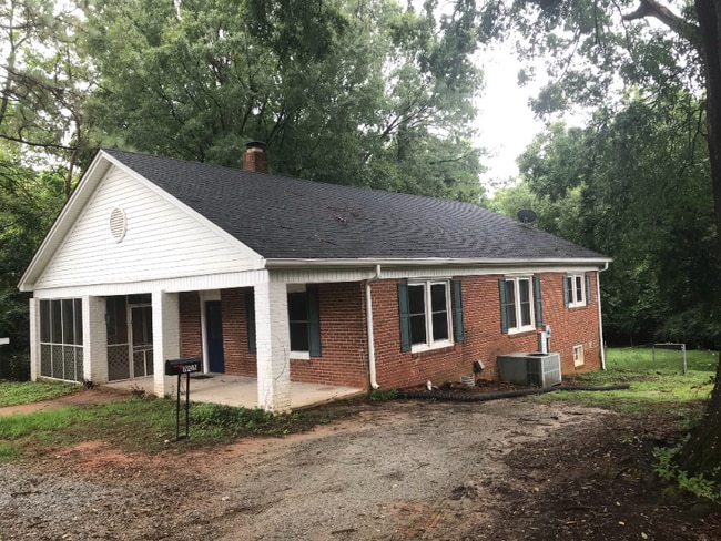 property at 1905 Miller St